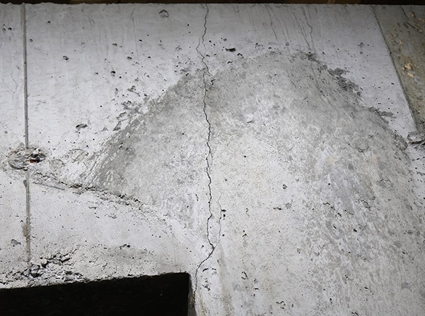 crack in foundation