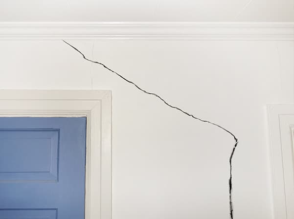 crack in drywall