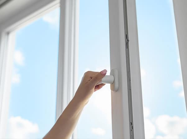 hand opening window